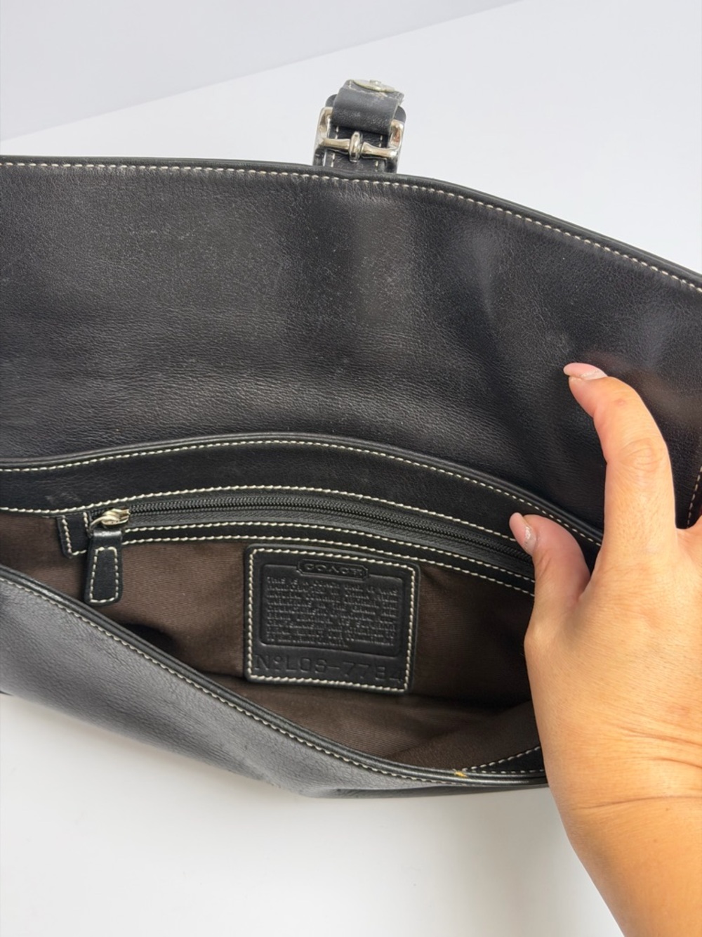 Coach Y2K Hampton East West Black Leather Shoulder Bag - Picture 11 of 13